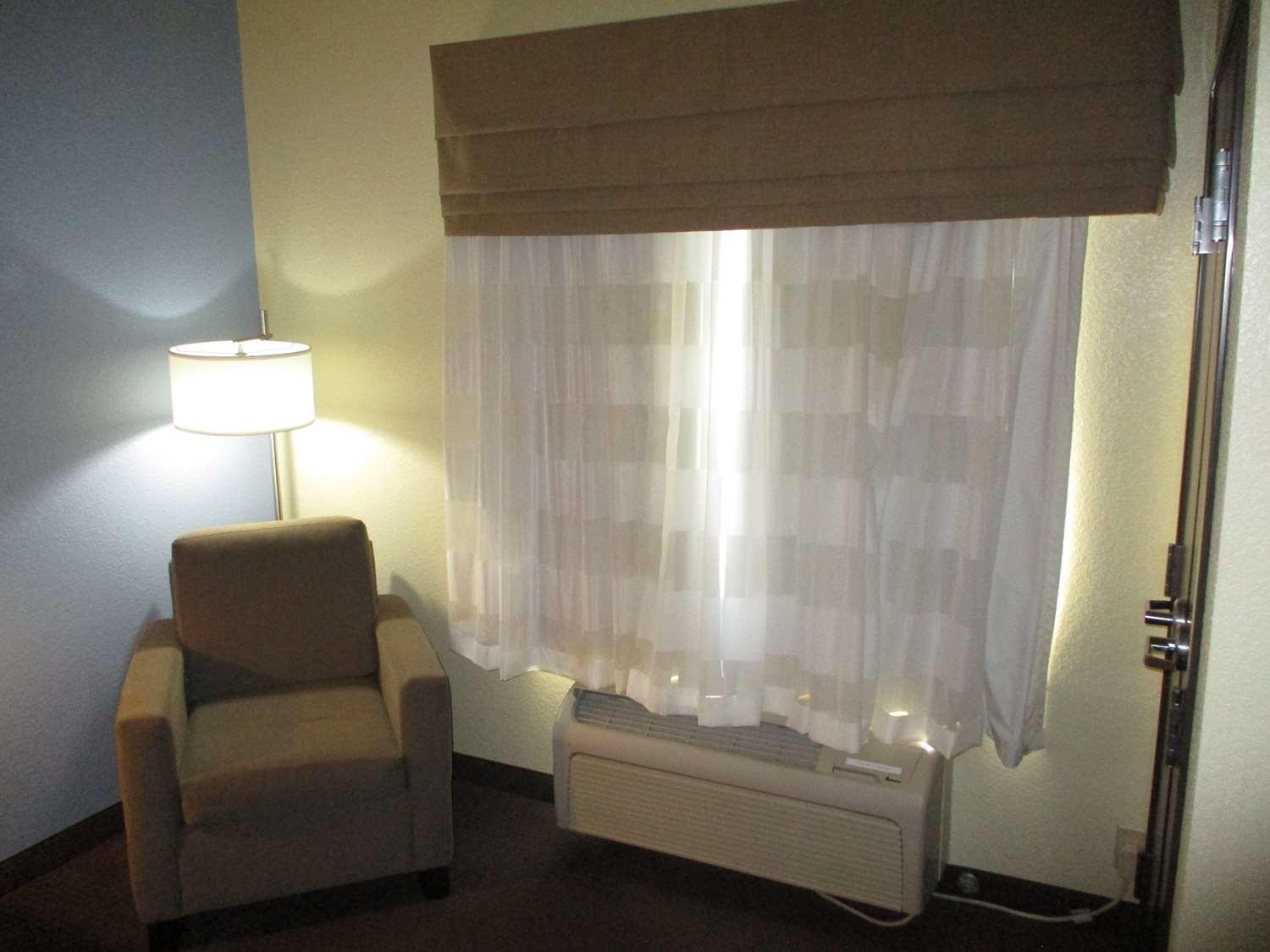 Best Western Coffeyville Central Business District Inn And Suites Zewnętrze zdjęcie