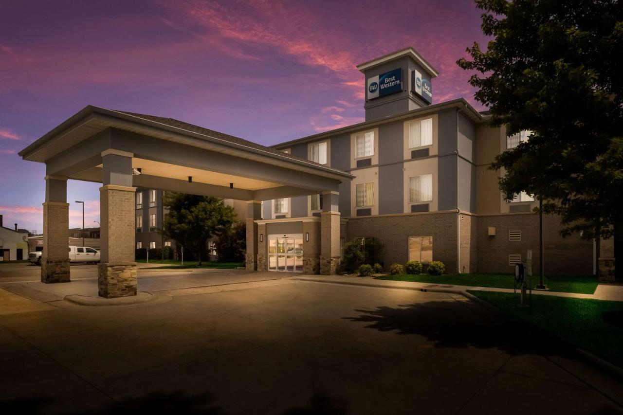 Best Western Coffeyville Central Business District Inn And Suites Zewnętrze zdjęcie