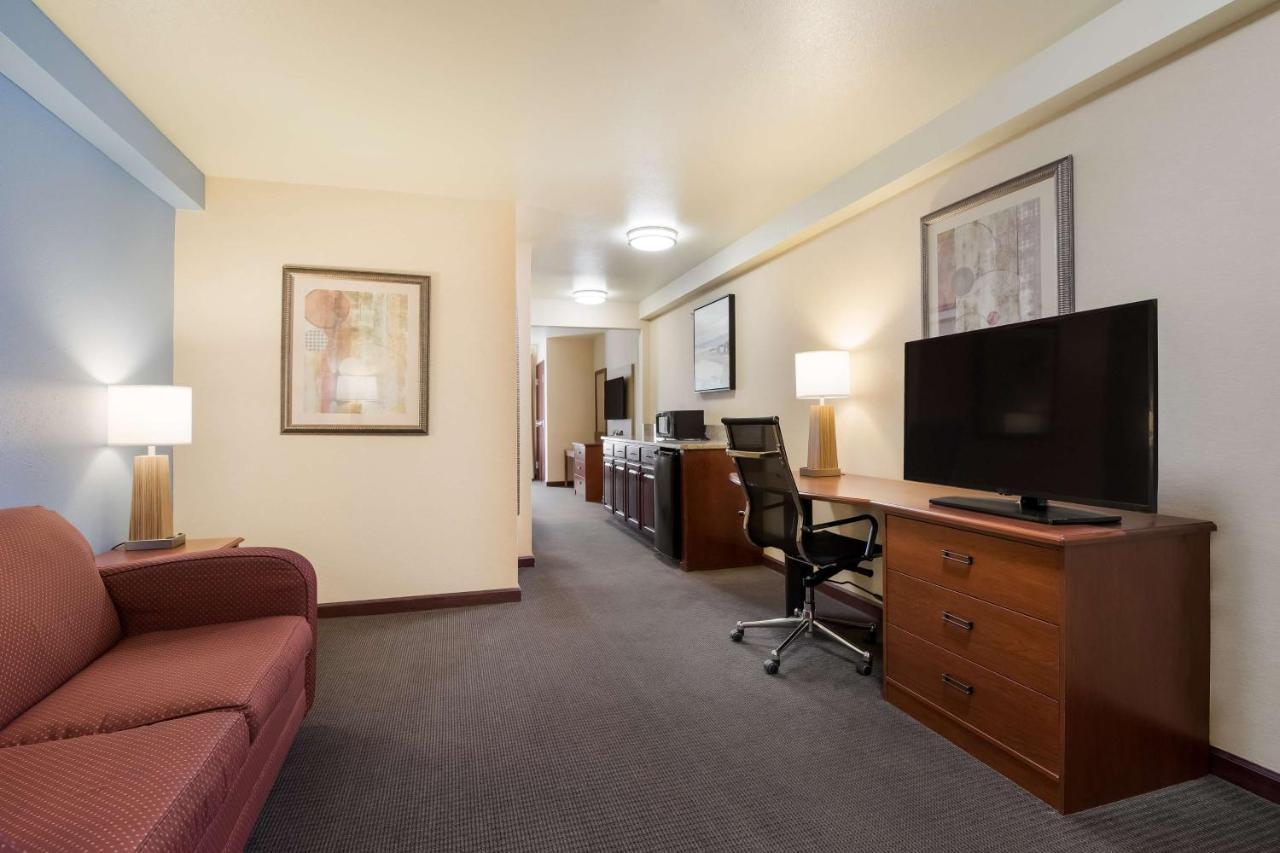 Best Western Coffeyville Central Business District Inn And Suites Zewnętrze zdjęcie